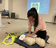 Đào tạo hồi sức tim phổi và hướng dẫn sử dụng AED miễn phí