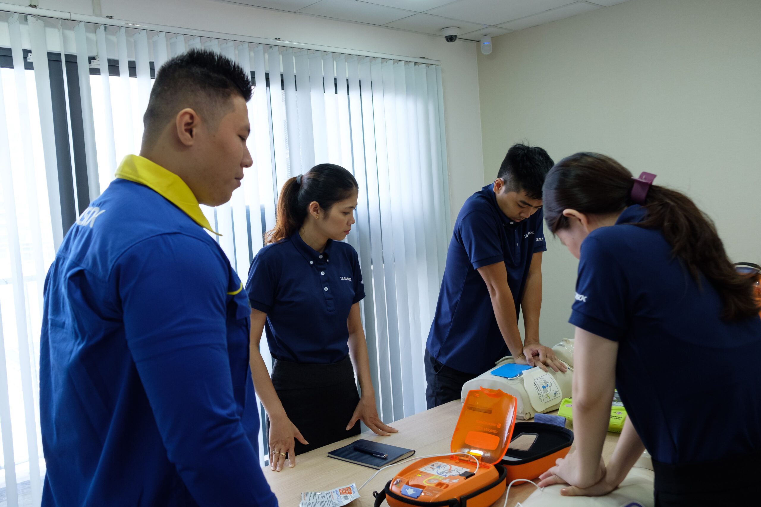 The AED (Automated External Defibrillator) course Flow! Required time and content Explanation.